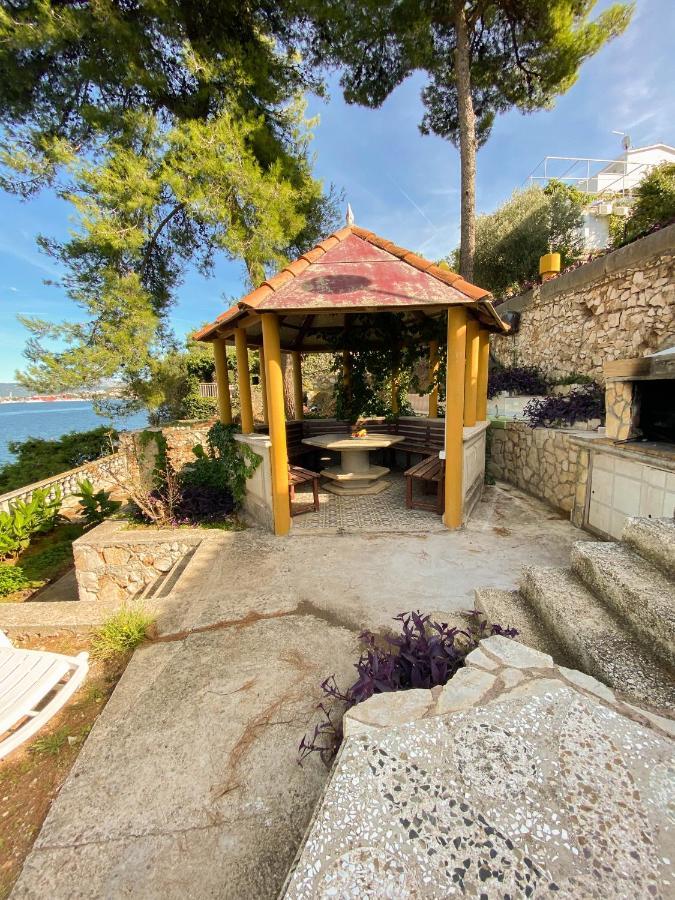 Apartment Seaview & Beachfront Jakov Donji Okrug (Ciovo)